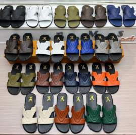 Picture of Louis Vuitton Slippers _SKULVsz38-45mnf02061433
